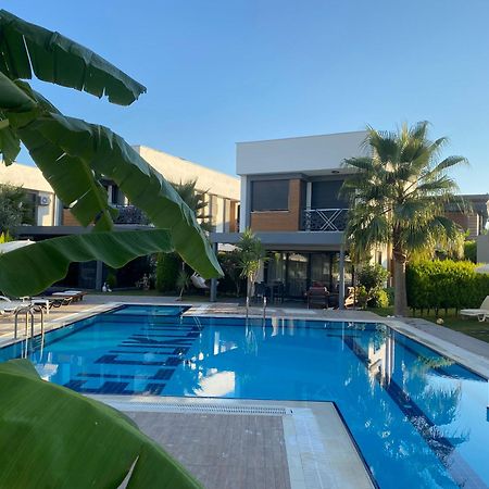 קוסדסי Villa Yilmaz Dream Holiday מראה חיצוני תמונה